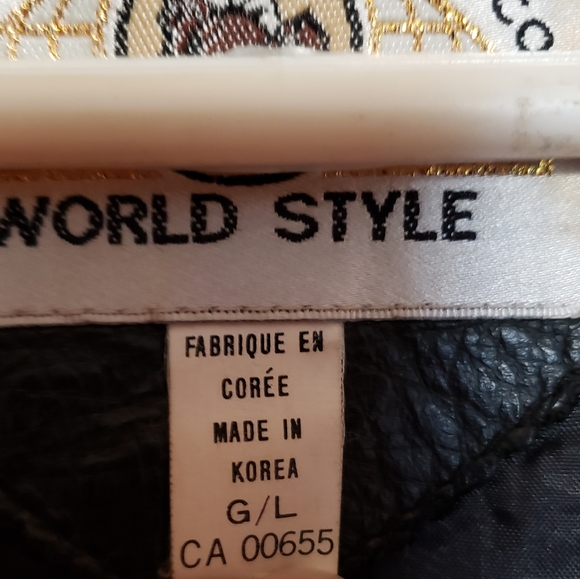 1980 Vintage ladies oversized leather jacket - Picture 5 of 14